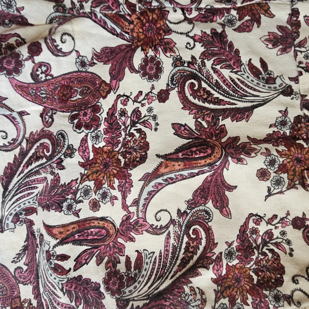 Loft Linen Blend‎ Chino Shorts Womens 14 White Purple Paisley Boho Cottagecore